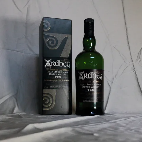 Ardbeg 10 Year Old bottle
